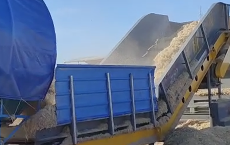 Дробление Соломенной Шелухи Производительностью 6–8 тонн в час в Монголии